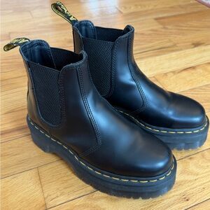 Dr. Marten Smooth Leather Platform Chelsea Boot Black Women’s Size 7